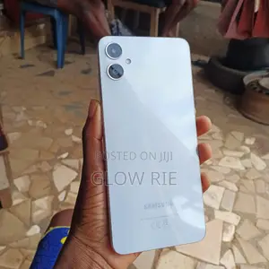 Samsung Galaxy A06 64 GB