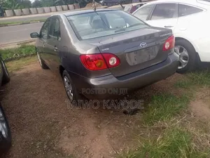 Toyota Corolla 2003 Brown