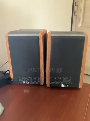 Britz Edifier Powered Studio Monitor Speakers