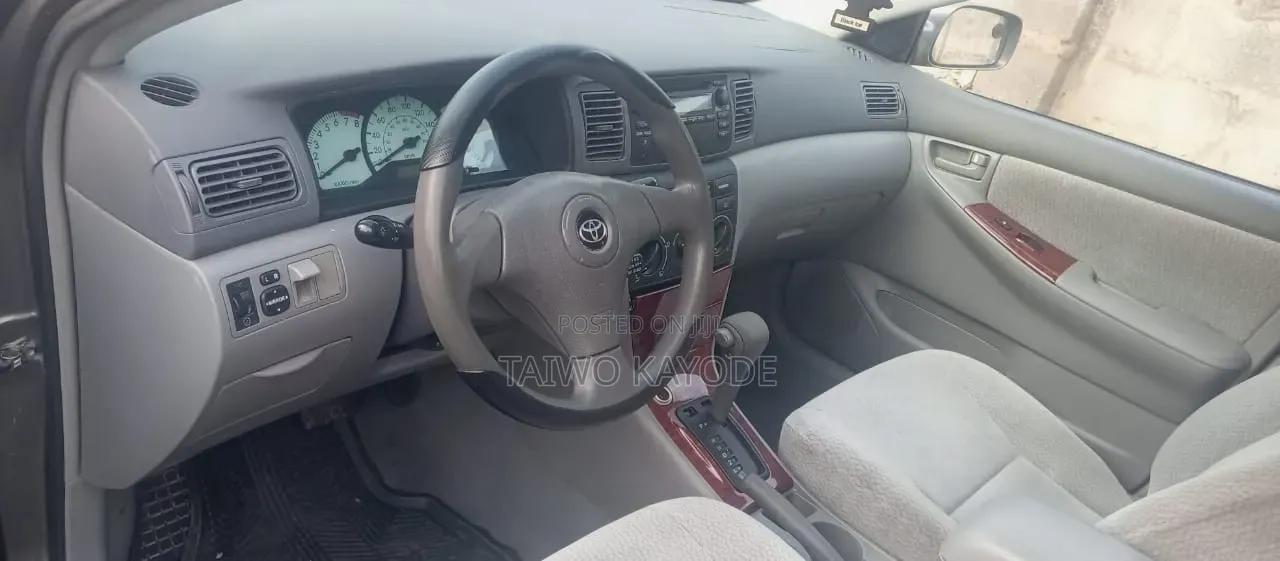 Toyota Corolla 2003 Brown