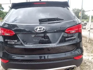 Hyundai Santa Fe 2012 Black