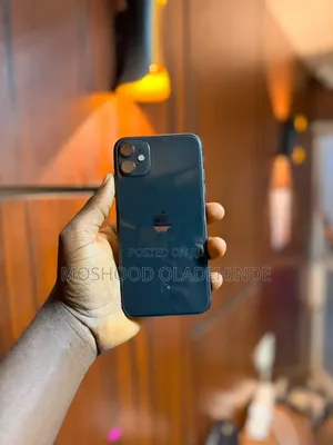Apple iPhone 11 64 GB