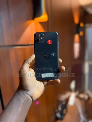 Apple iPhone 11 64 GB
