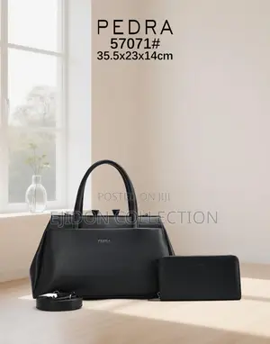 Pedra Couch Bags
