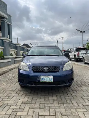 Toyota Matrix XR Hatchback FWD (1.8L 4cyl 4A) 2006 Blue
