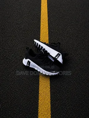 Original Nike Free Metcon 6 Black/White