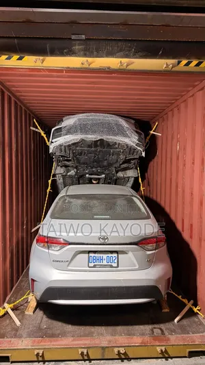 Toyota Corolla 2022 Silver