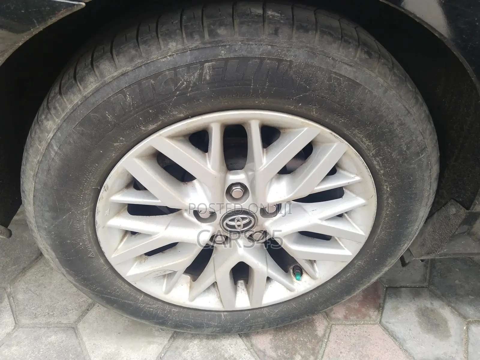 Toyota Camry 2016 Black