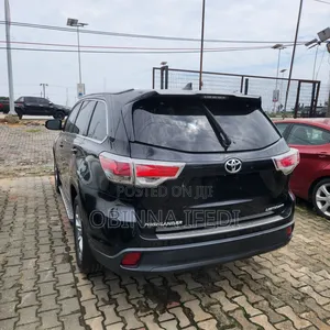 Toyota Highlander 2016 Black