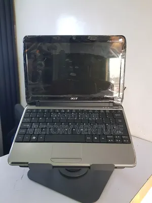 Laptop Acer Aspire 1 2GB Intel Atom SSD 160GB