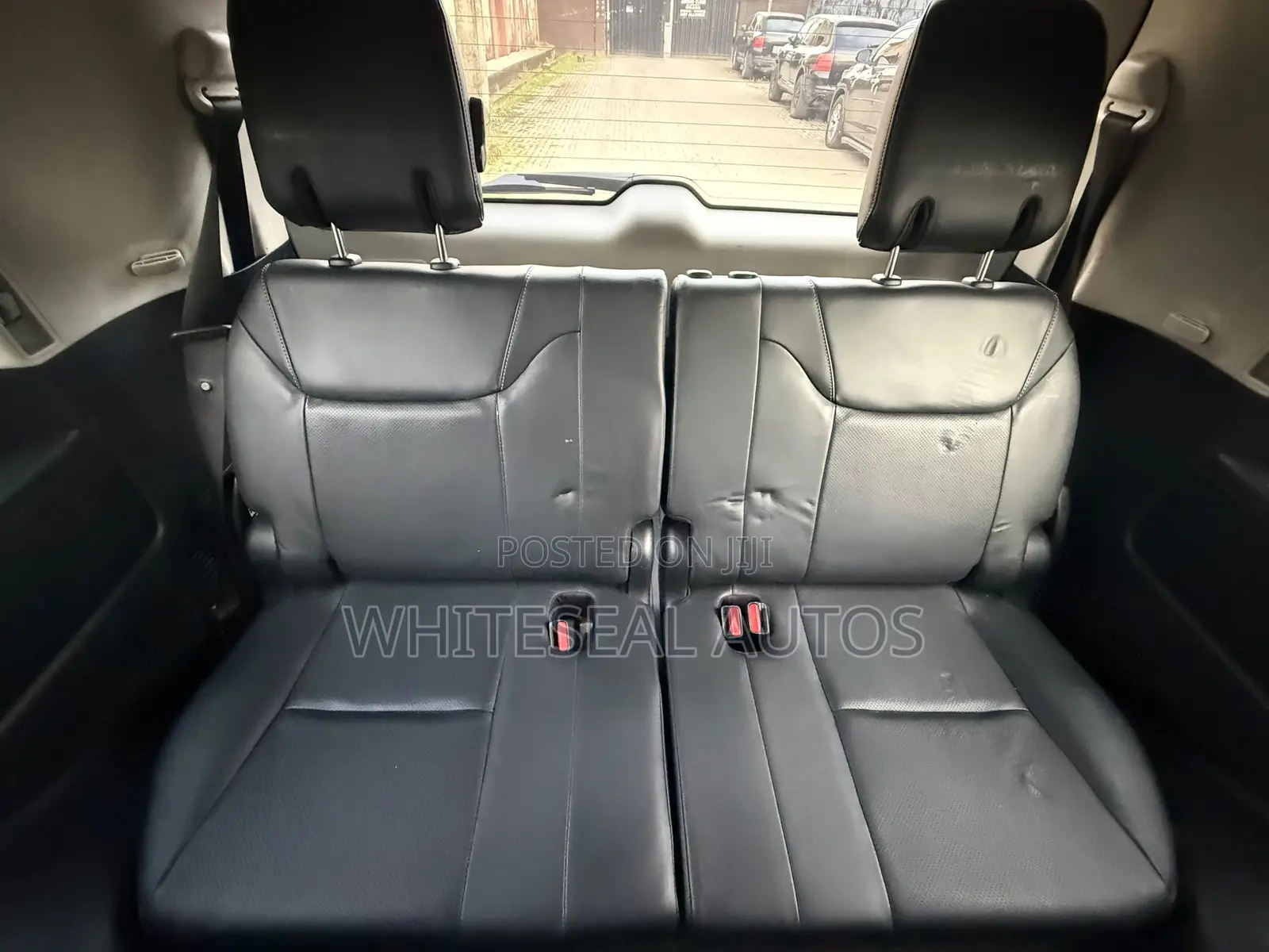 Lexus LX 570 2012 Black