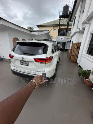Toyota Highlander Limited Platinum 4x4 V6 (3.5L 6cyl 8A) 2018 White