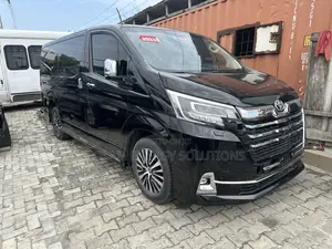Toyota HiAce 2023 Black