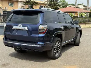 Toyota 4-Runner Limited 4X4 2013 Blue