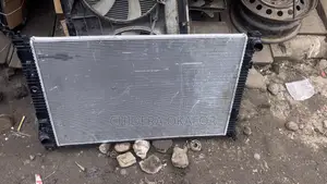 Radiator Nissan Rogue 2025. / 2026