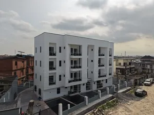 3bdrm Apartment in Gbagada Lagos for rent