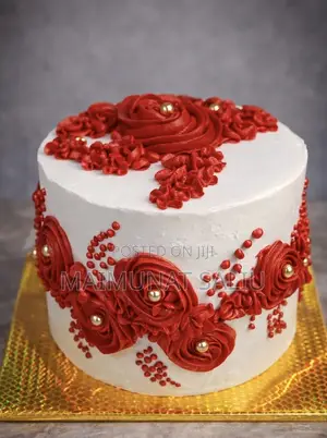 Affordable Cakes in Abuja | 8 Inches 2 Layered Fresh Birthday Cakes