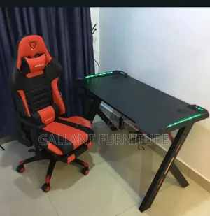 Quality Luxury Gaming Chair and Gaming Desk