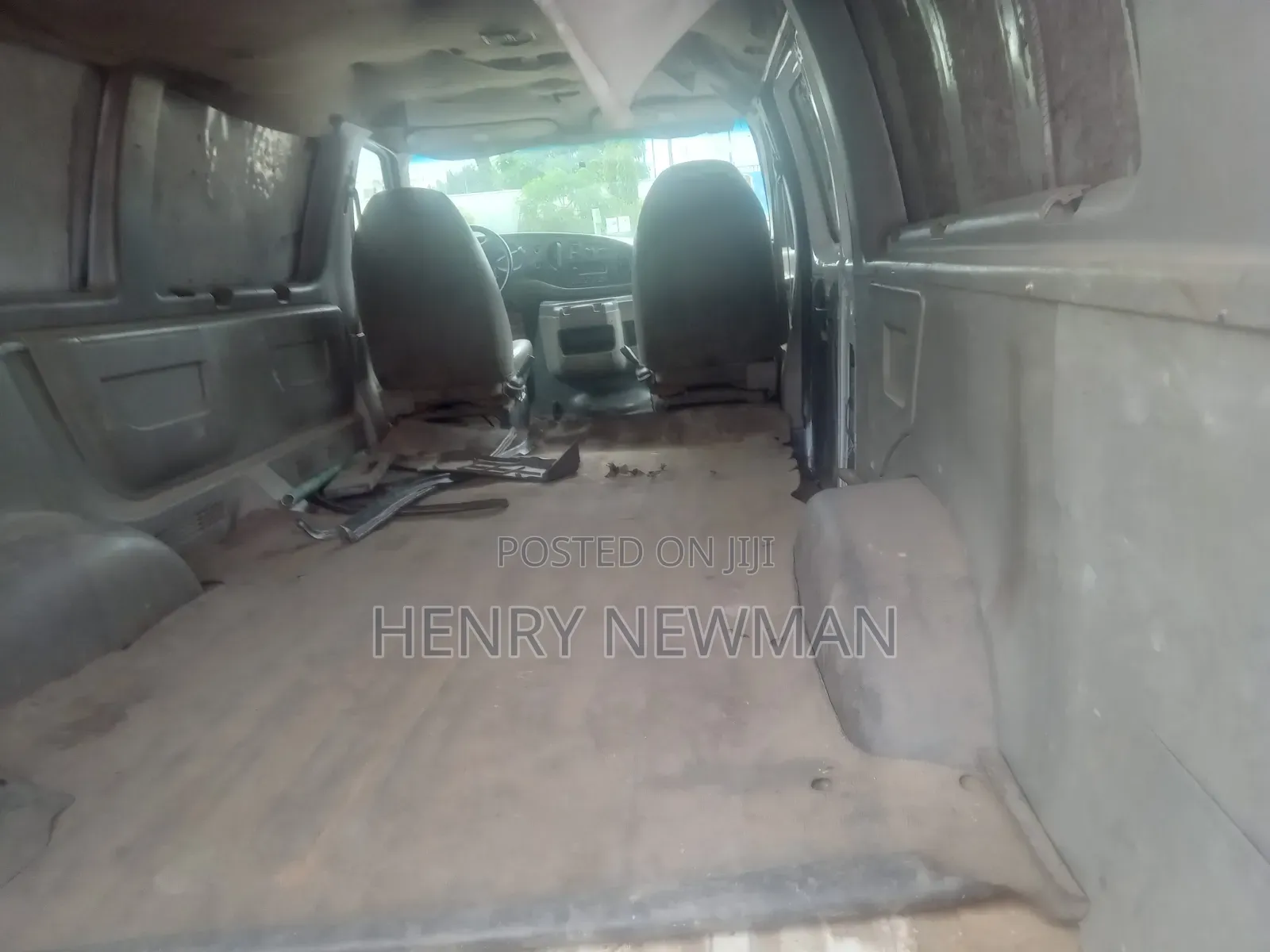 Ford E350 2006 White