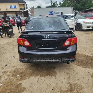 Toyota Corolla 2010 Black