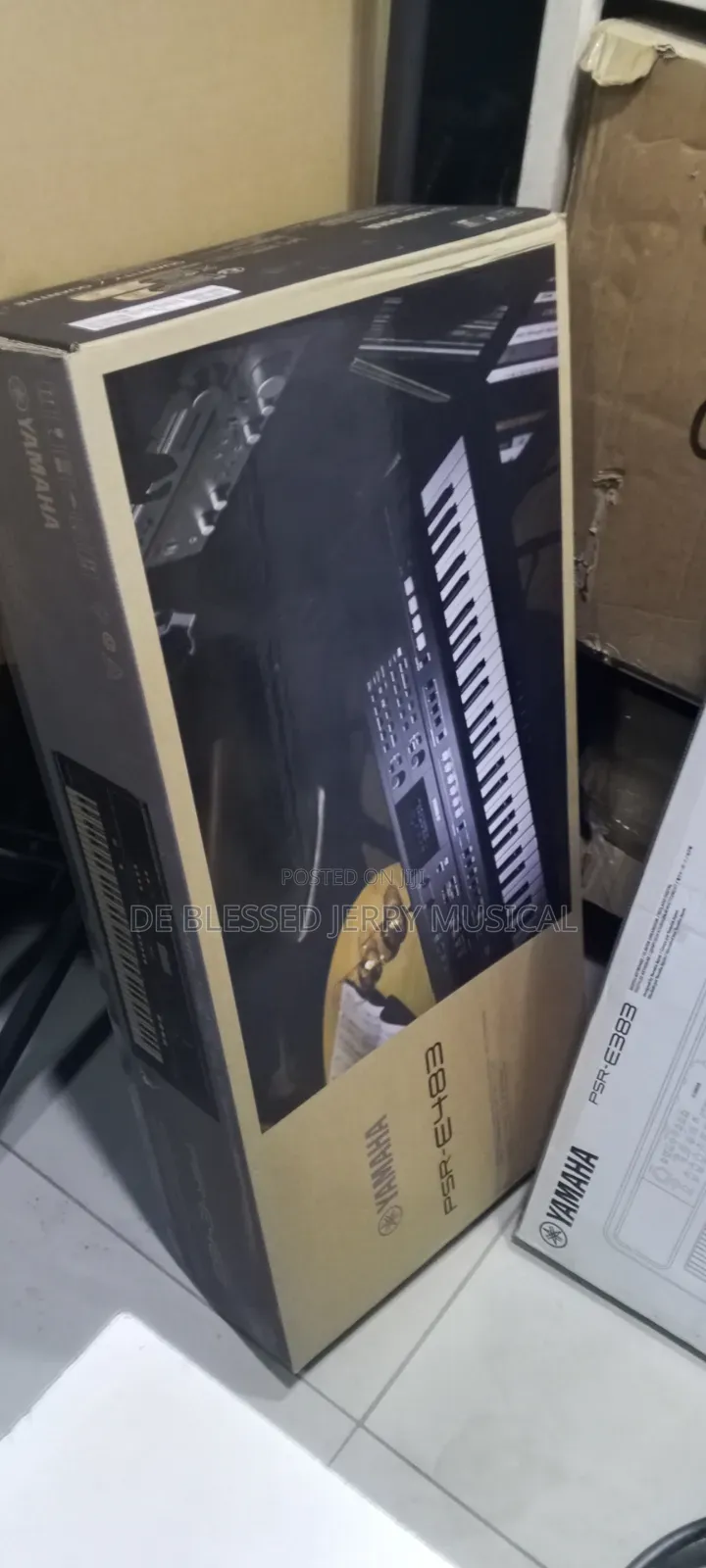 Original Yamaha PRS E483 Keyboard