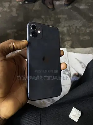 Apple iPhone 11 64 GB Black