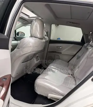 Toyota Venza V6 AWD 2010 White
