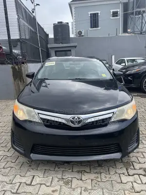 Toyota Camry LE 4dr Sedan (2.5L 4cyl 6A) 2012 Black
