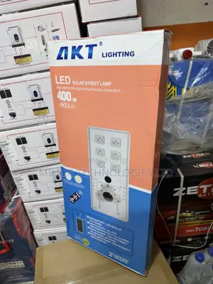 New AKT Lighting 400W Solar Street Lamp – 4800Lm