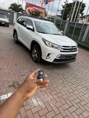 Toyota Highlander Limited Platinum 4x4 V6 (3.5L 6cyl 8A) 2018 White