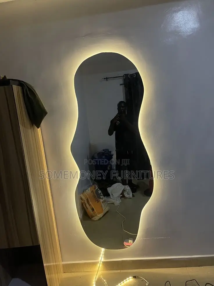 Quality Mirror Stands