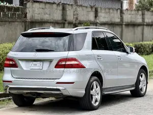 Mercedes-Benz M Class ML350 4MATIC 4dr SUV AWD (3.5L 6cyl 7A) 2015