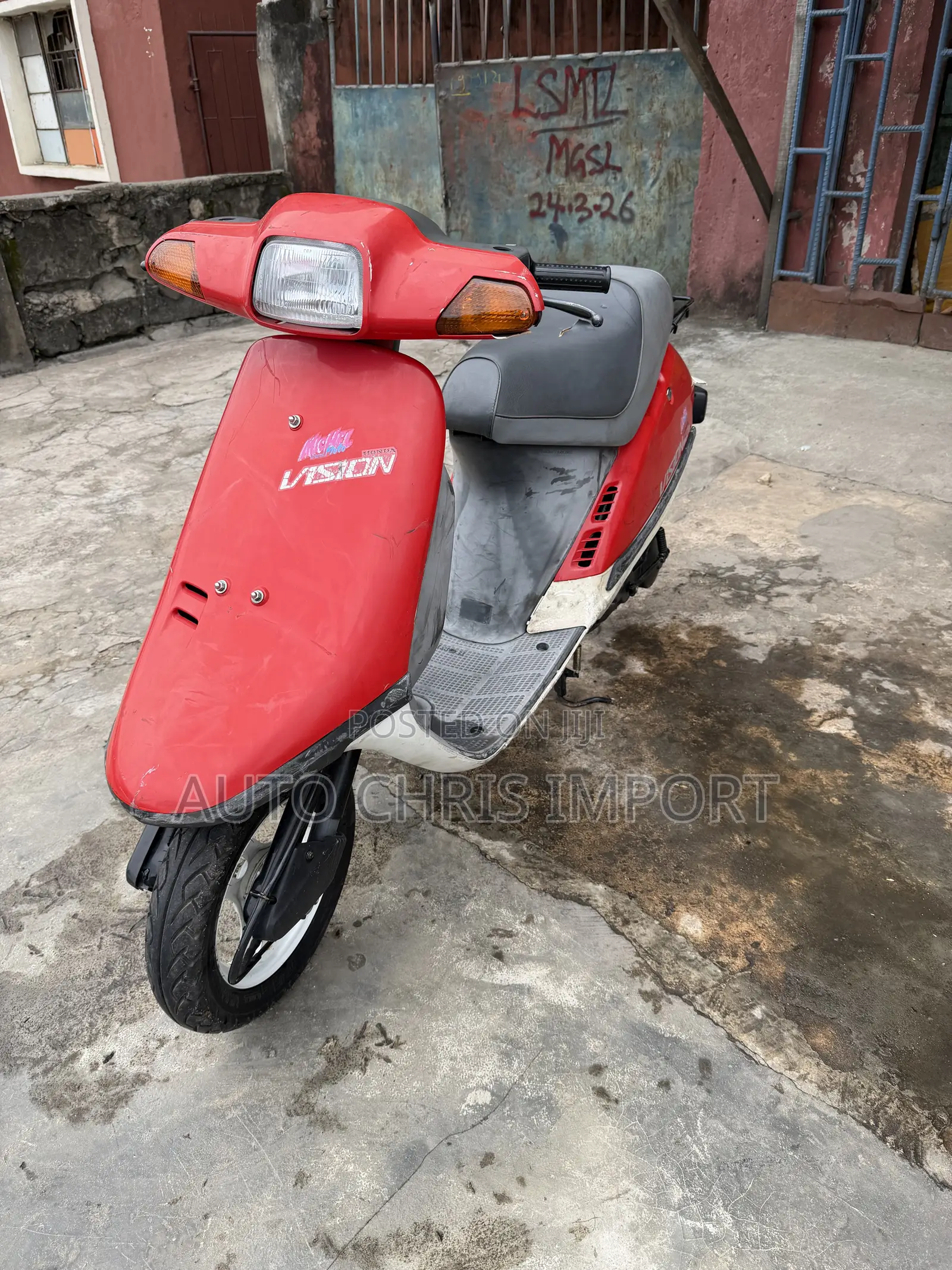 Honda 2003 Red