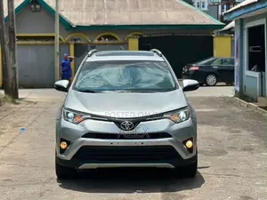 Toyota RAV4 2014 Blue