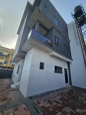4bdrm Duplex in Adeniyi Estate, Ogba GRA for sale
