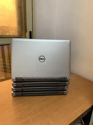 Laptop Dell Precision M2800 8GB Intel Core i7 HDD 500GB