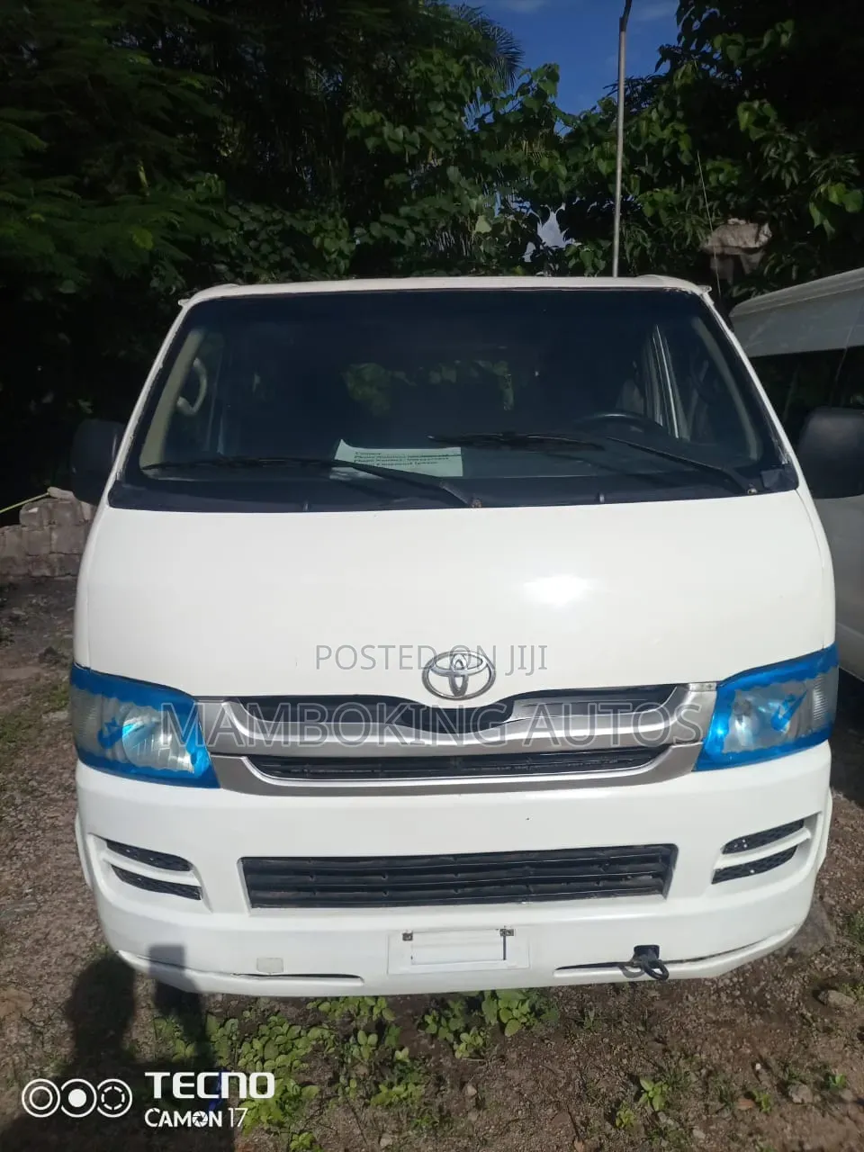 Toyota HiAce 2009 White
