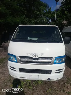Toyota HiAce 2009 White
