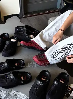 MARVEL X CROCS "Spiderman Neo Classic Crocs" BLACK