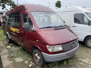 Mercedes-Benz Sprinter 2006 Red