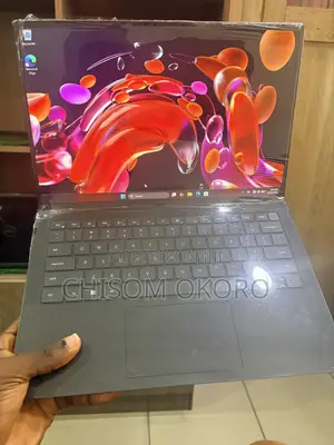 Laptop Dell Precision 5490 32GB Intel Core Ultra 7 SSD 1T