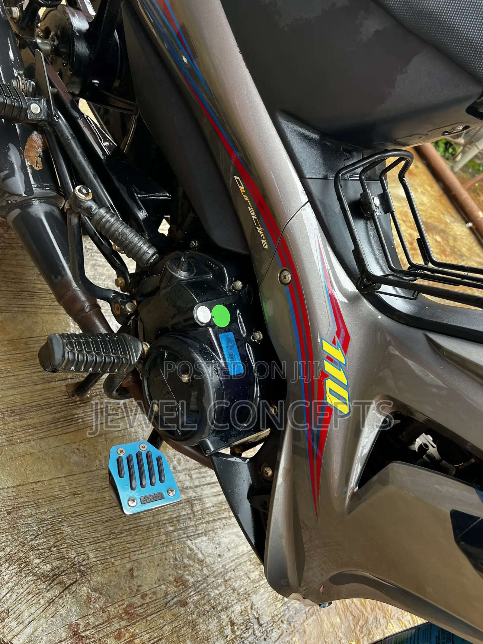 TVS Neo NX 2025 Gray
