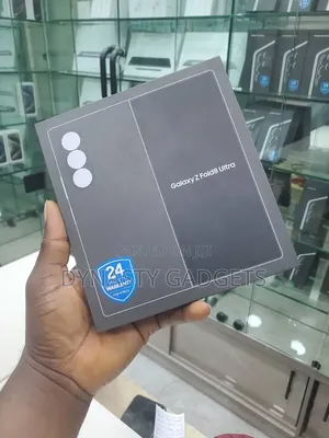 New Samsung Galaxy Z Fold8 Ultra 256 GB Graphite