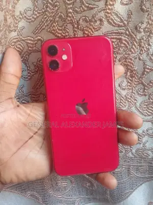 Apple iPhone 11 64 GB Red