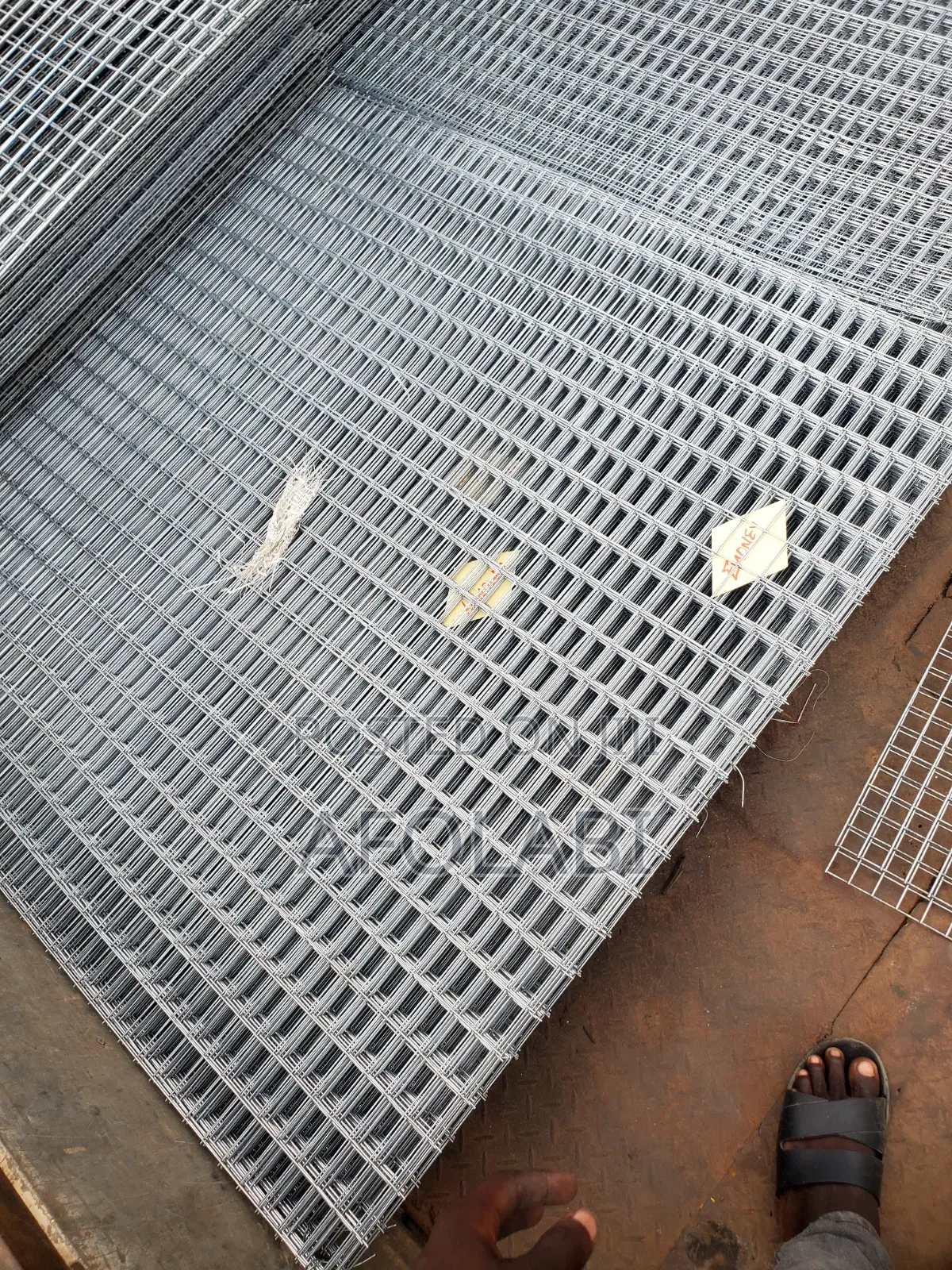 Galvanize Mesh Wire