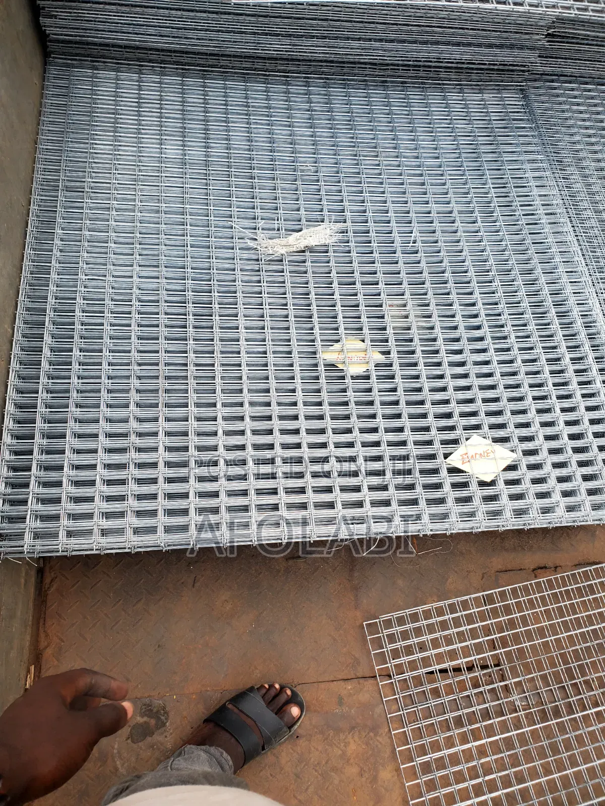 Galvanize Mesh Wire