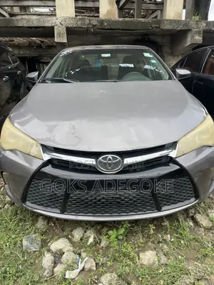 Toyota Camry 2016 Gray