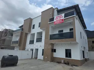 5bdrm Duplex in Larix Homes, Idu Industrial for sale