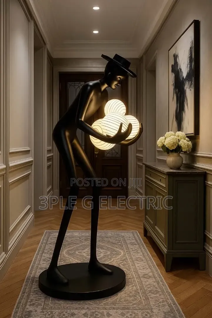 Humanoid Sculpture Floor Lamp