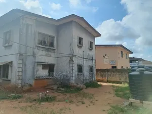 13bdrm House in Uwagboe, Benin City for sale